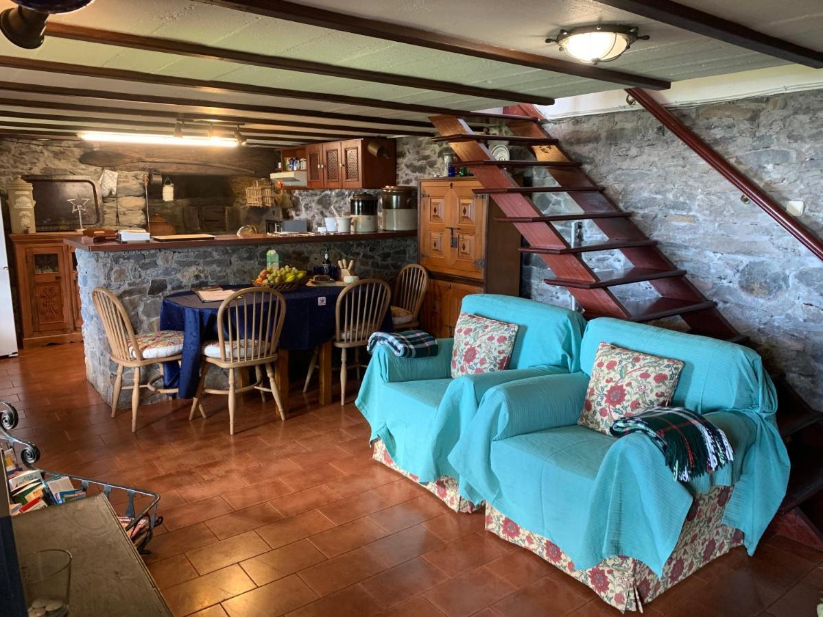 CASA DOS FALCÕES casa rural de construção tradicional Fajã da Ovelha Extérieur photo